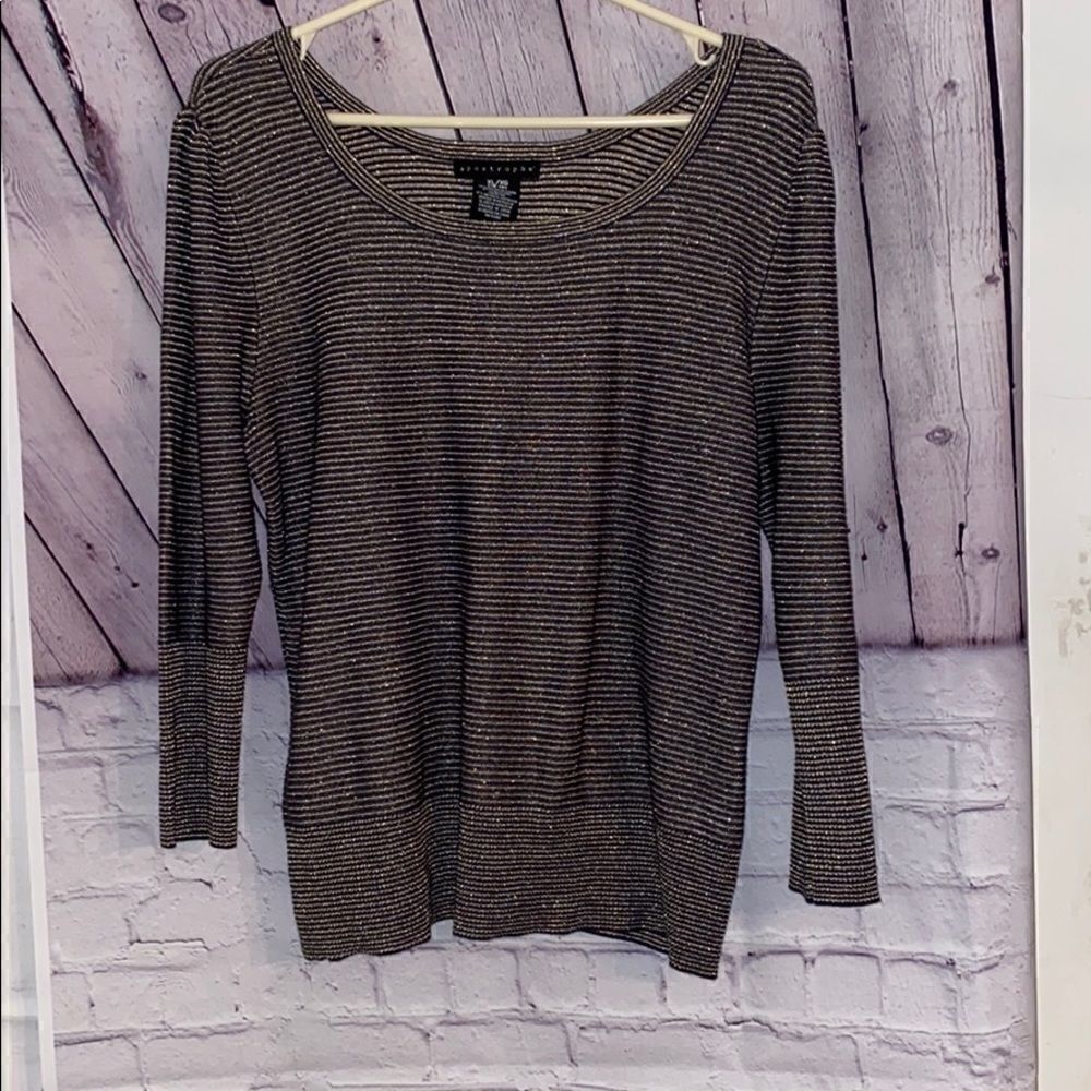 Apostrophe top  